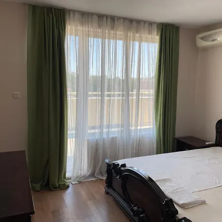 палм корт Apartment Slantschew brjag